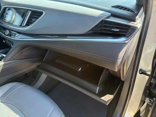 Used 2024 Buick Enclave Essence w/ Sport Touring Edition image 57
