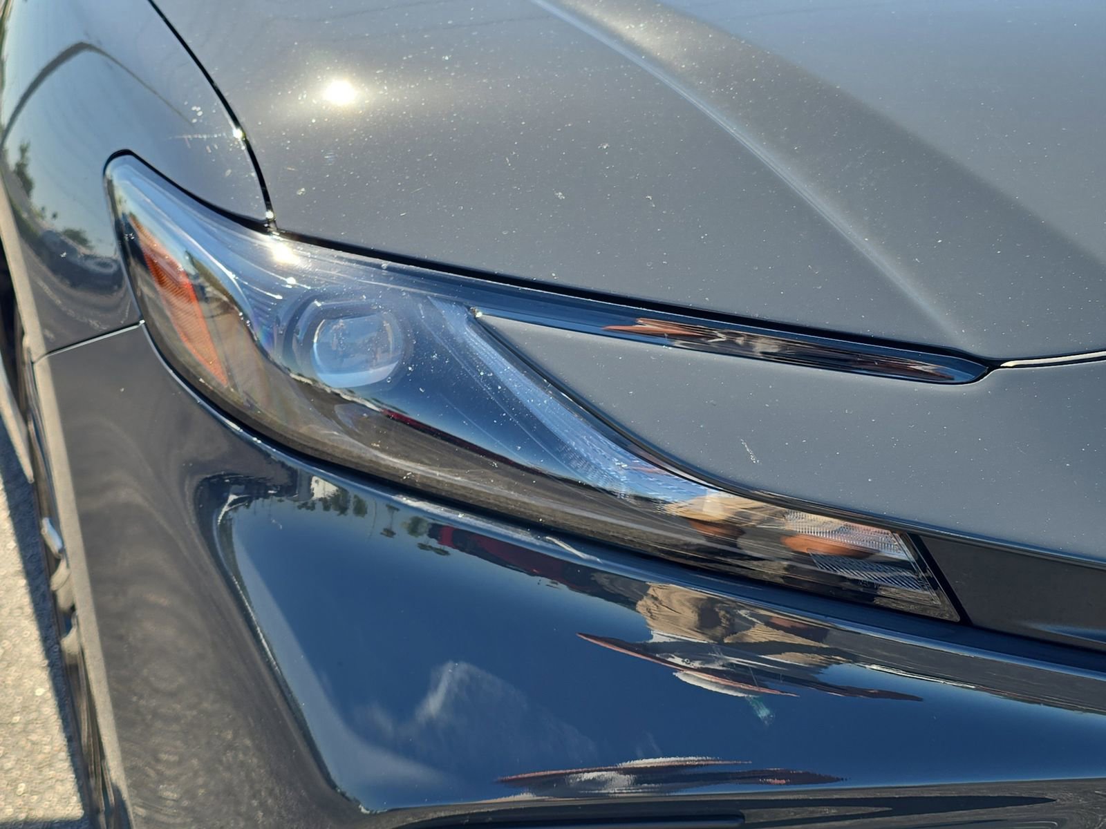 Used 2025 Toyota Camry SE w/ Multimedia Upgrade Package FWD image 7