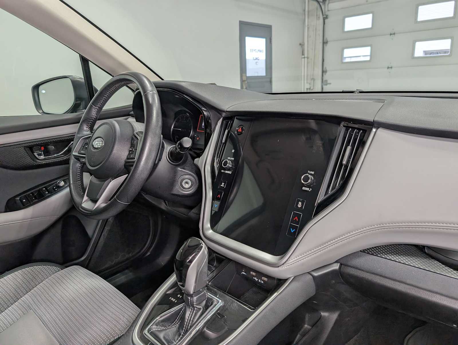 Used 2021 Subaru Outback Premium w/ Popular Package #1 AWD/4WD image 41