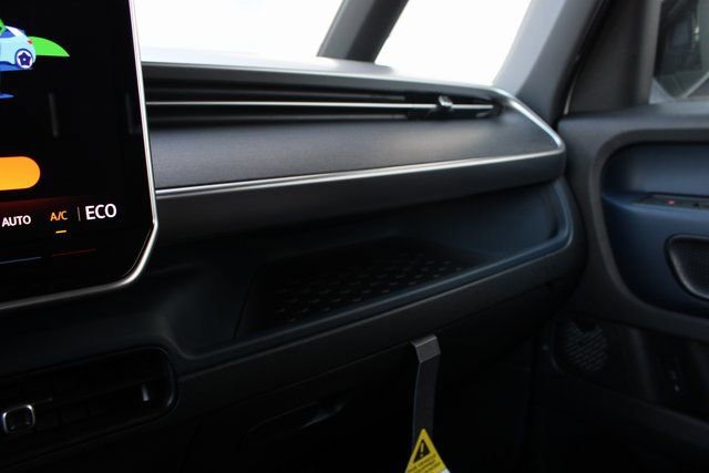 New 2025 Volkswagen ID. Buzz Pro S image 7