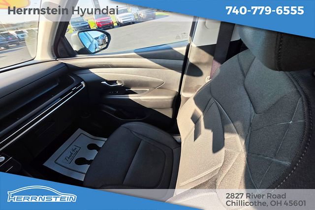 Used 2025 Hyundai Tucson SE AWD/4WD image 11