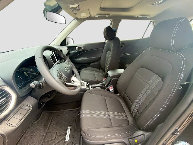New 2026 Hyundai Venue SEL FWD image 21