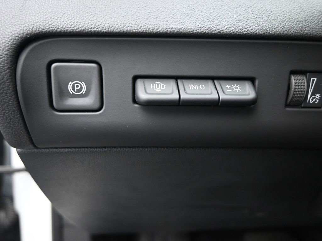 Used 2024 Buick Enclave Premium image 25