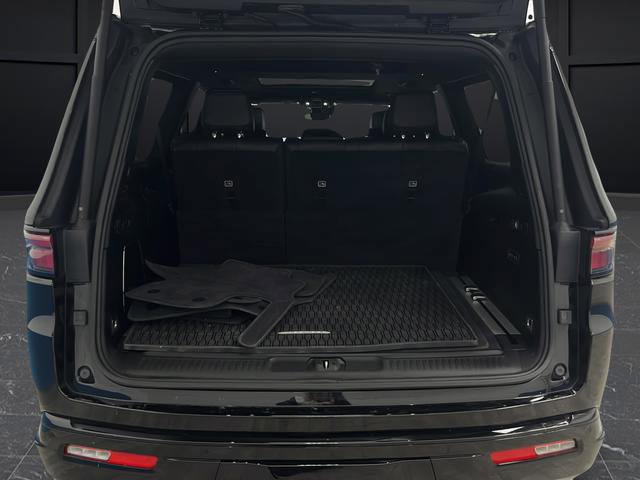 Used 2024 Jeep Wagoneer L Series II w/ Convenience Group I image 39