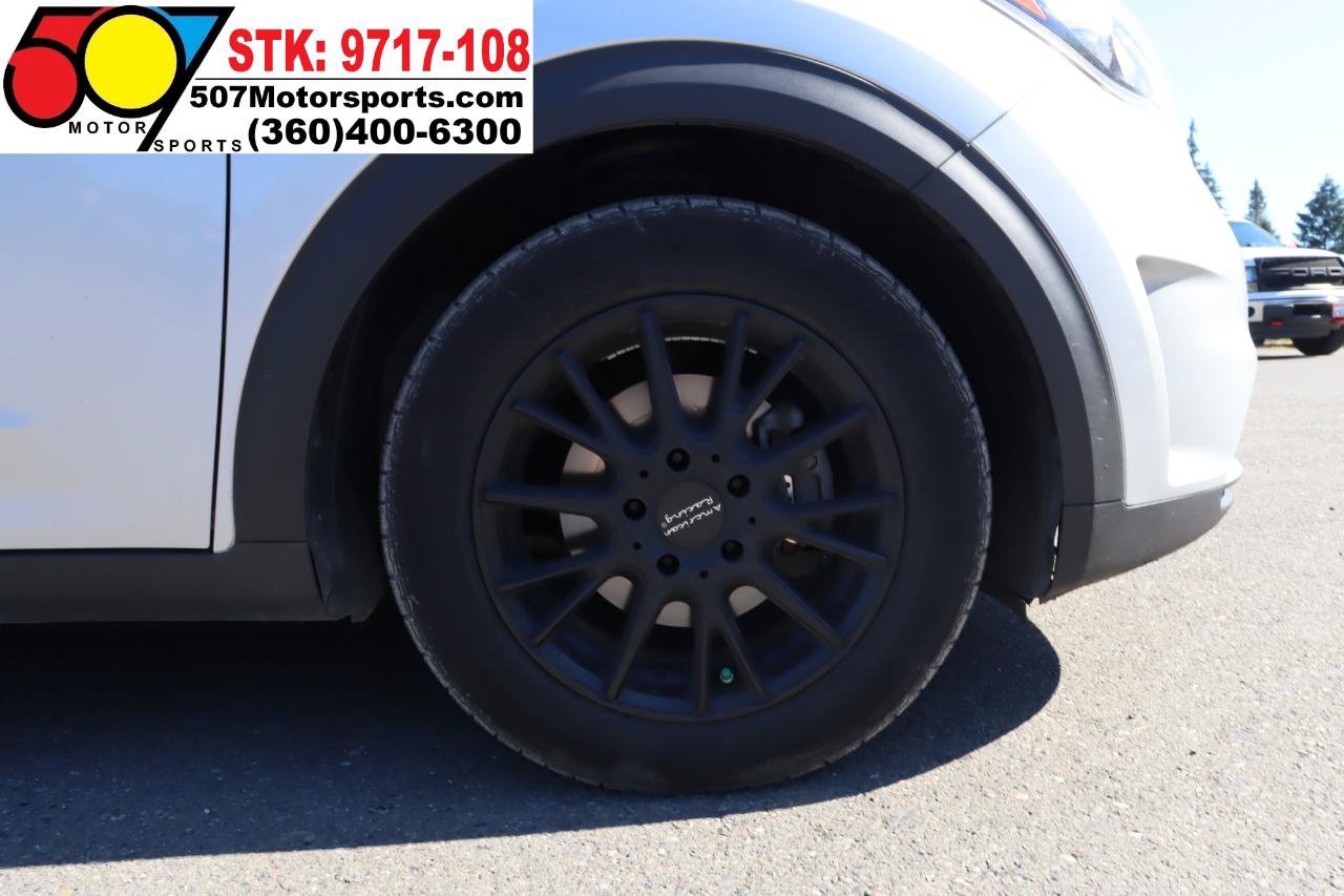 Used 2017 Kia Niro EX FWD image 26