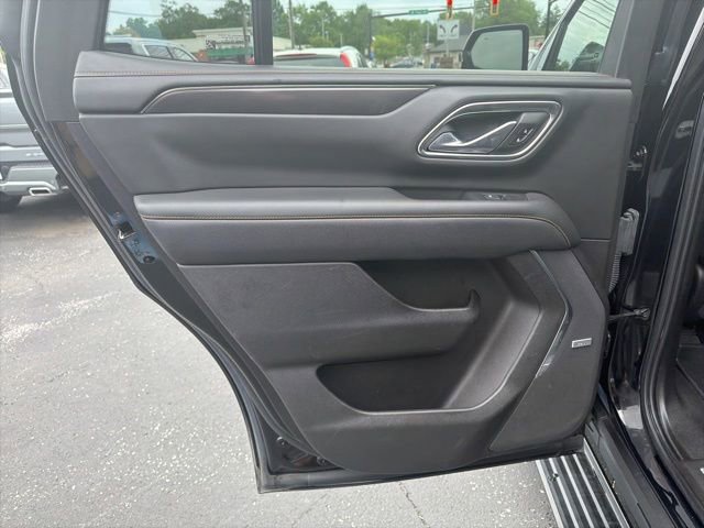 Used 2021 GMC Yukon AT4 w/ AT4 Premium Package AWD/4WD image 13