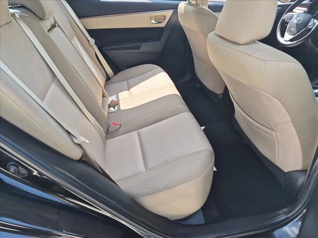 Used 2015 Toyota Corolla LE FWD image 18