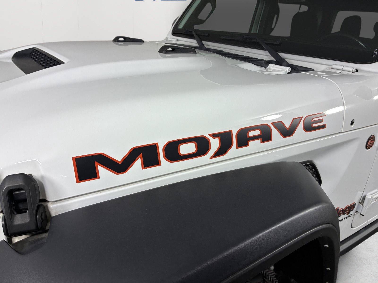 Used 2022 Jeep Gladiator Mojave w/ Trailer Tow Package AWD/4WD image 12