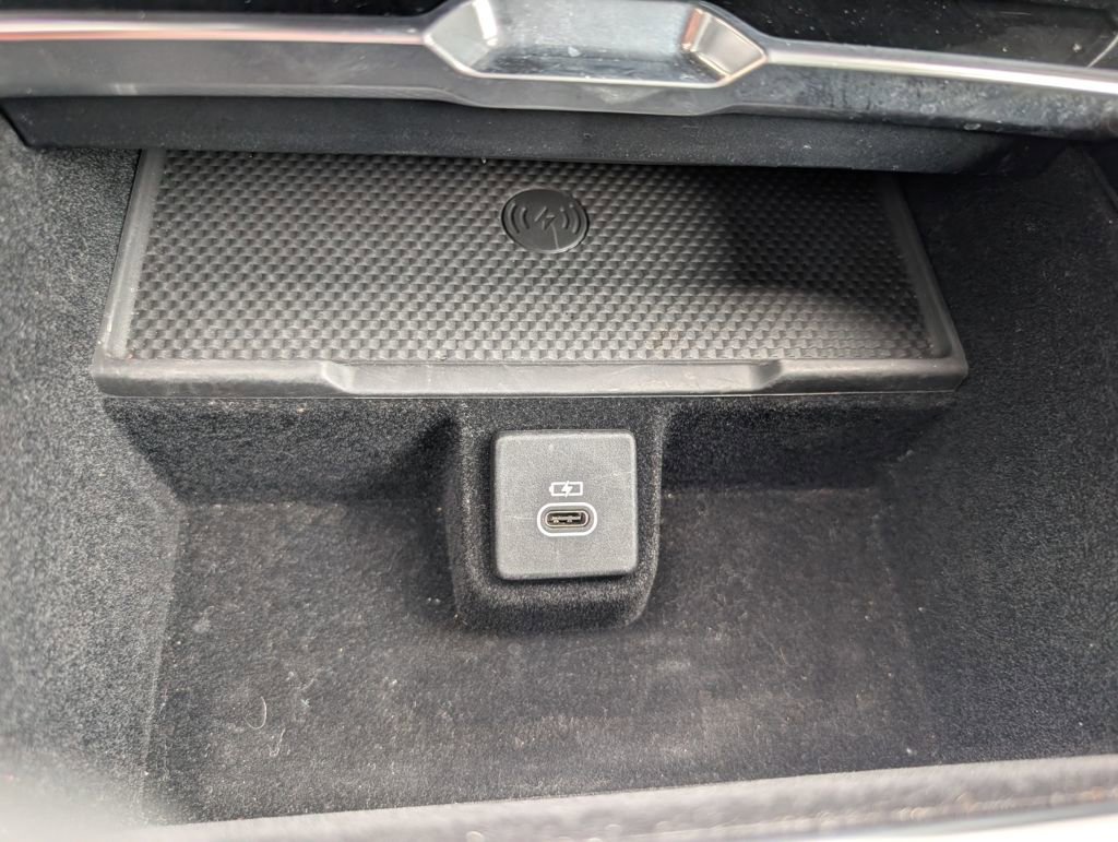 Used 2023 Land Rover Range Rover SE image 18