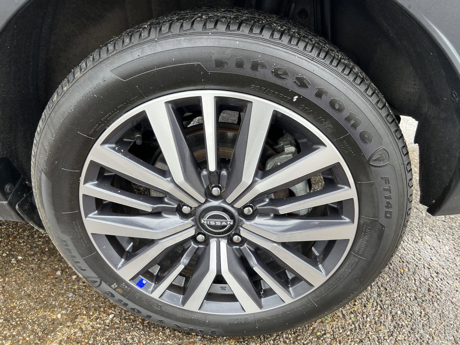 Used 2024 Nissan Kicks SV image 39