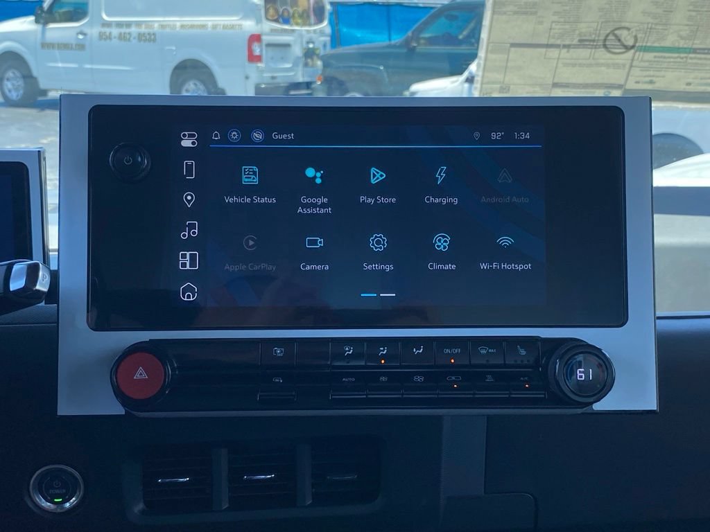Used 2024 Chevrolet Brightdrop 400 w/ Commercial Equipment Package AWD/4WD image 25