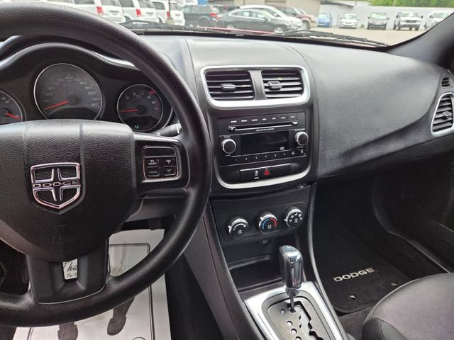 Used 2013 Dodge Avenger SE w/ Blacktop Pkg FWD image 19