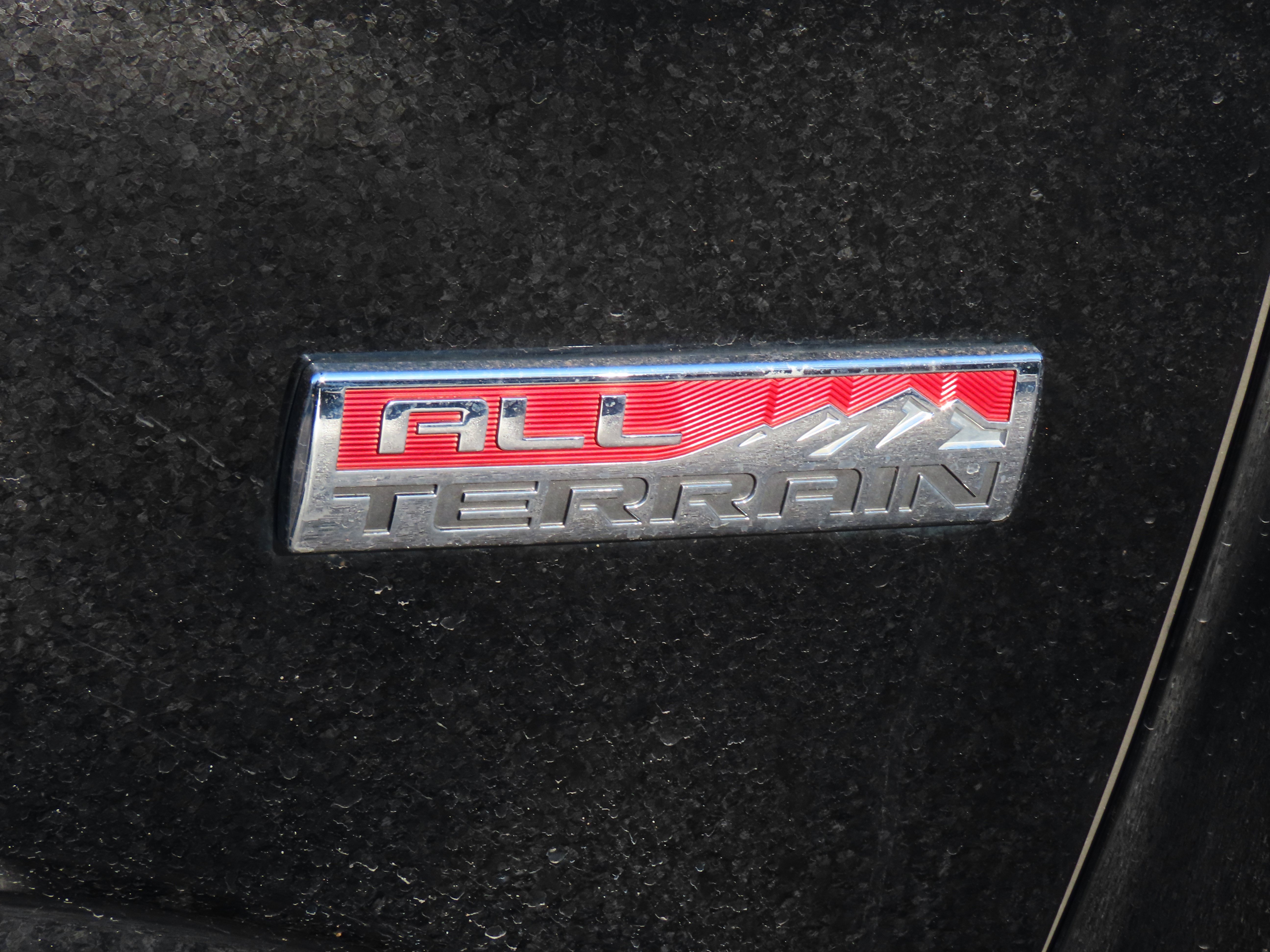Used 2019 GMC Canyon All Terrain w/ All Terrain X Package image 9