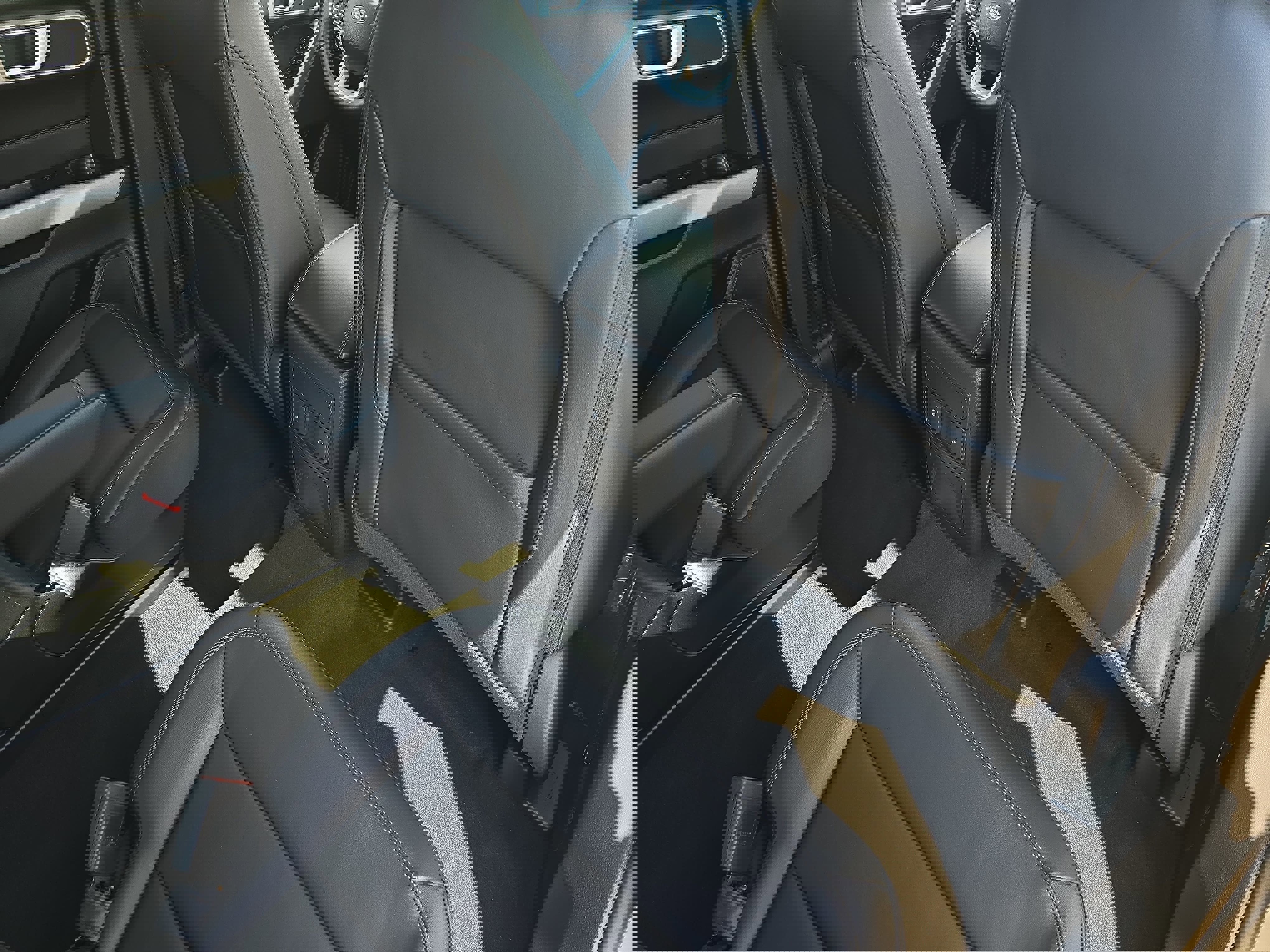 Used 2023 Ford Explorer XLT w/ Equipment Group 202A image 12