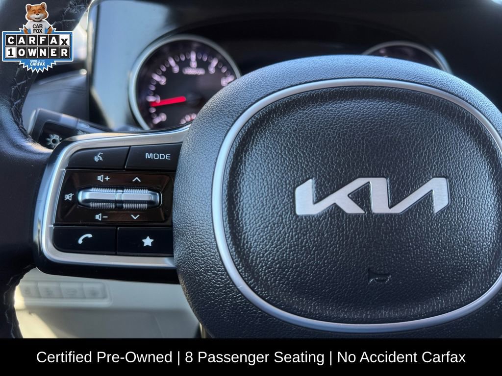 Used 2024 Kia Carnival EX image 25