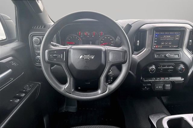 Used 2021 Chevrolet Silverado 1500 Custom Trail Boss w/ LPO, Dark Essentials Package AWD/4WD image 5