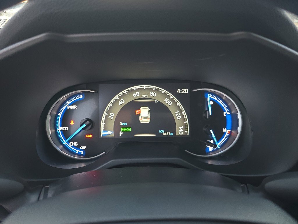 Used 2025 Toyota RAV4 LE image 13