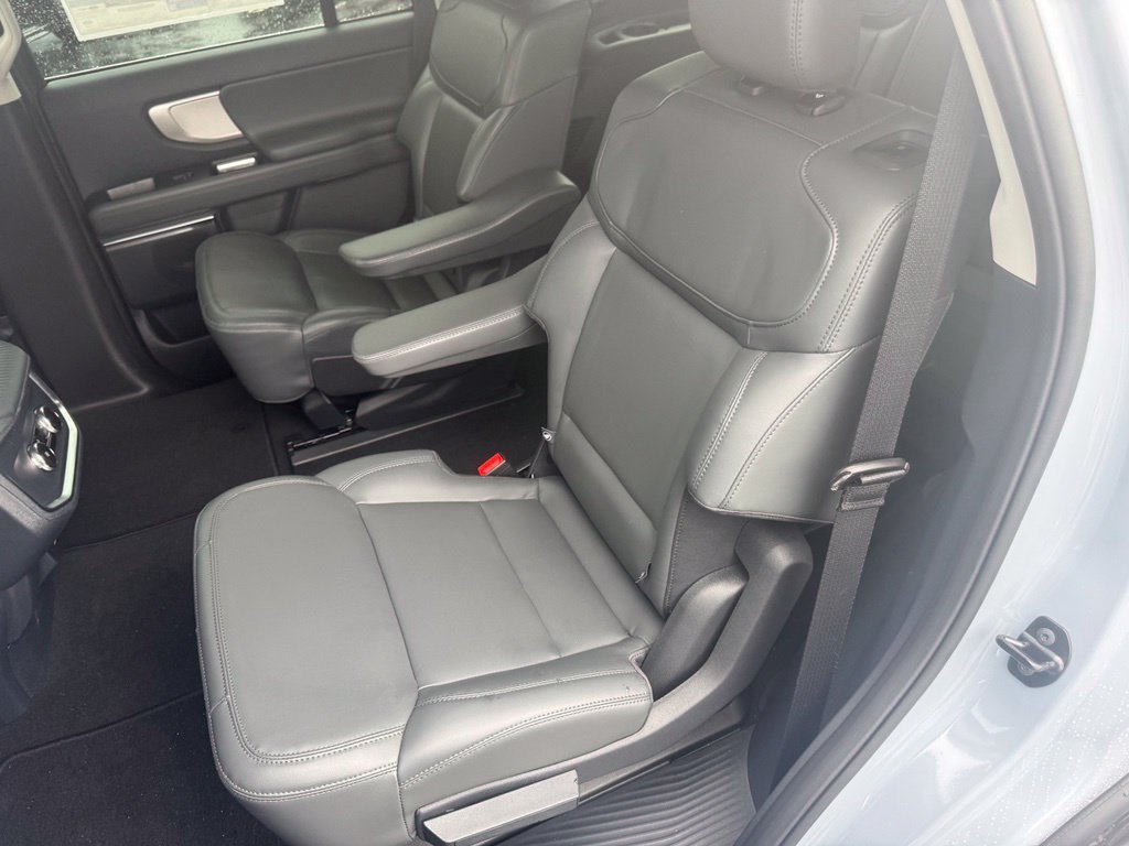 New 2026 Ford Expedition Active AWD/4WD image 33