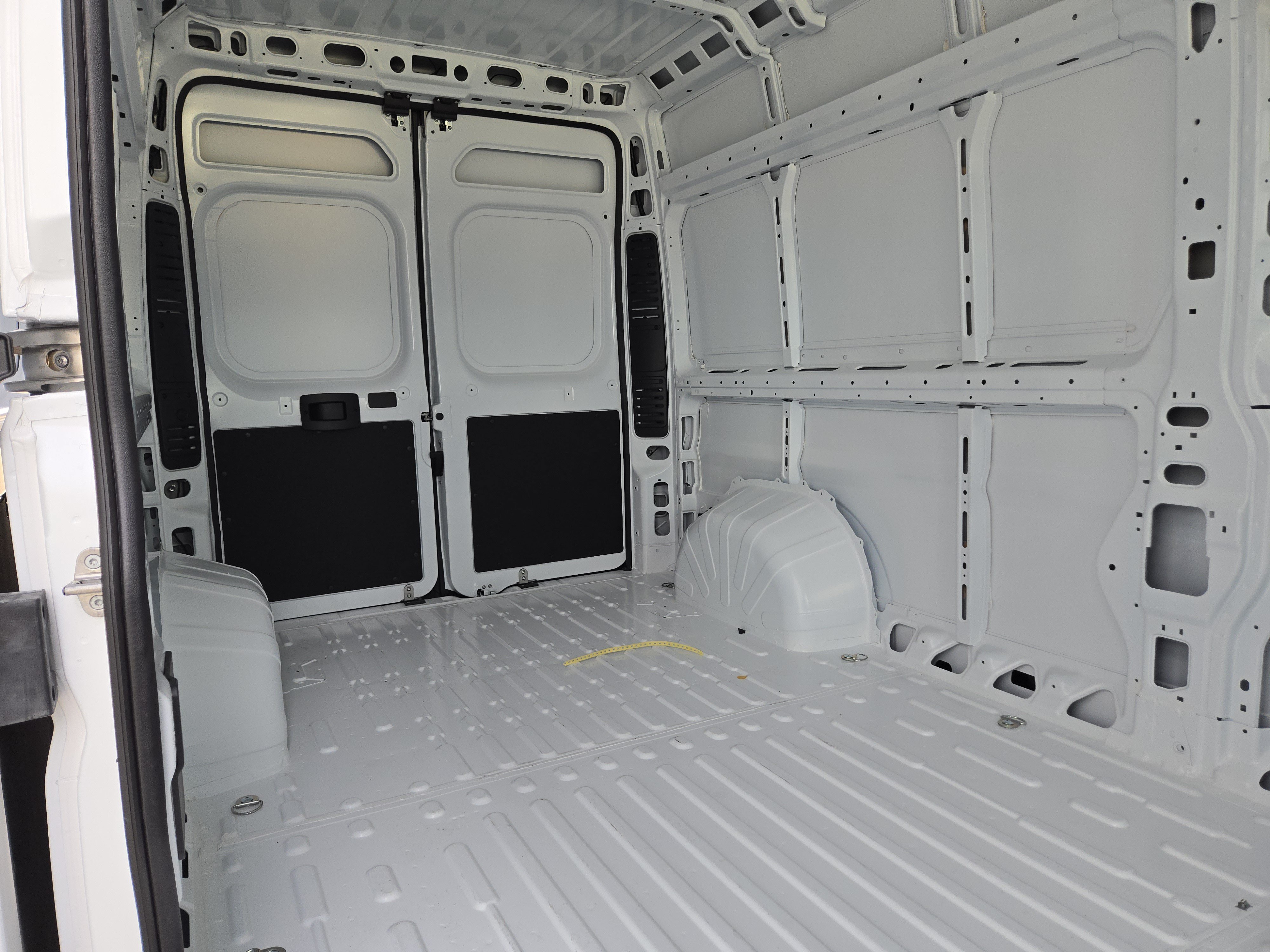 New 2026 RAM ProMaster 2500 w/ Convenience Group FWD image 20