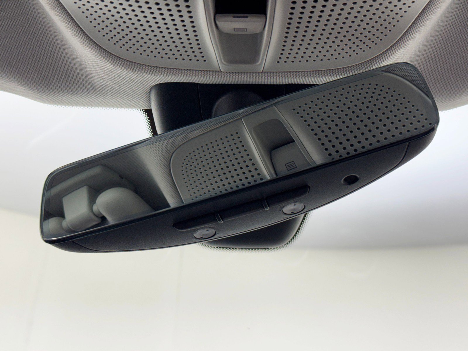 Used 2021 Mercedes-Benz E 350 Sedan w/ Premium Package image 38