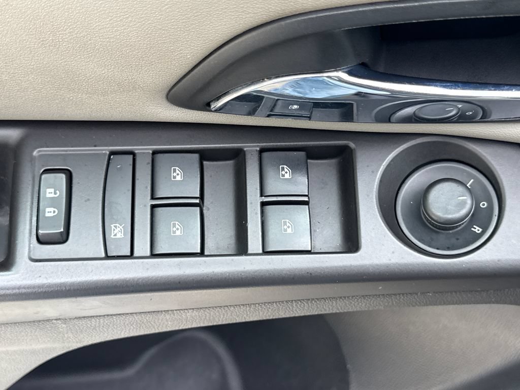 Used 2015 Chevrolet Cruze LT w/ Technology Package FWD image 14