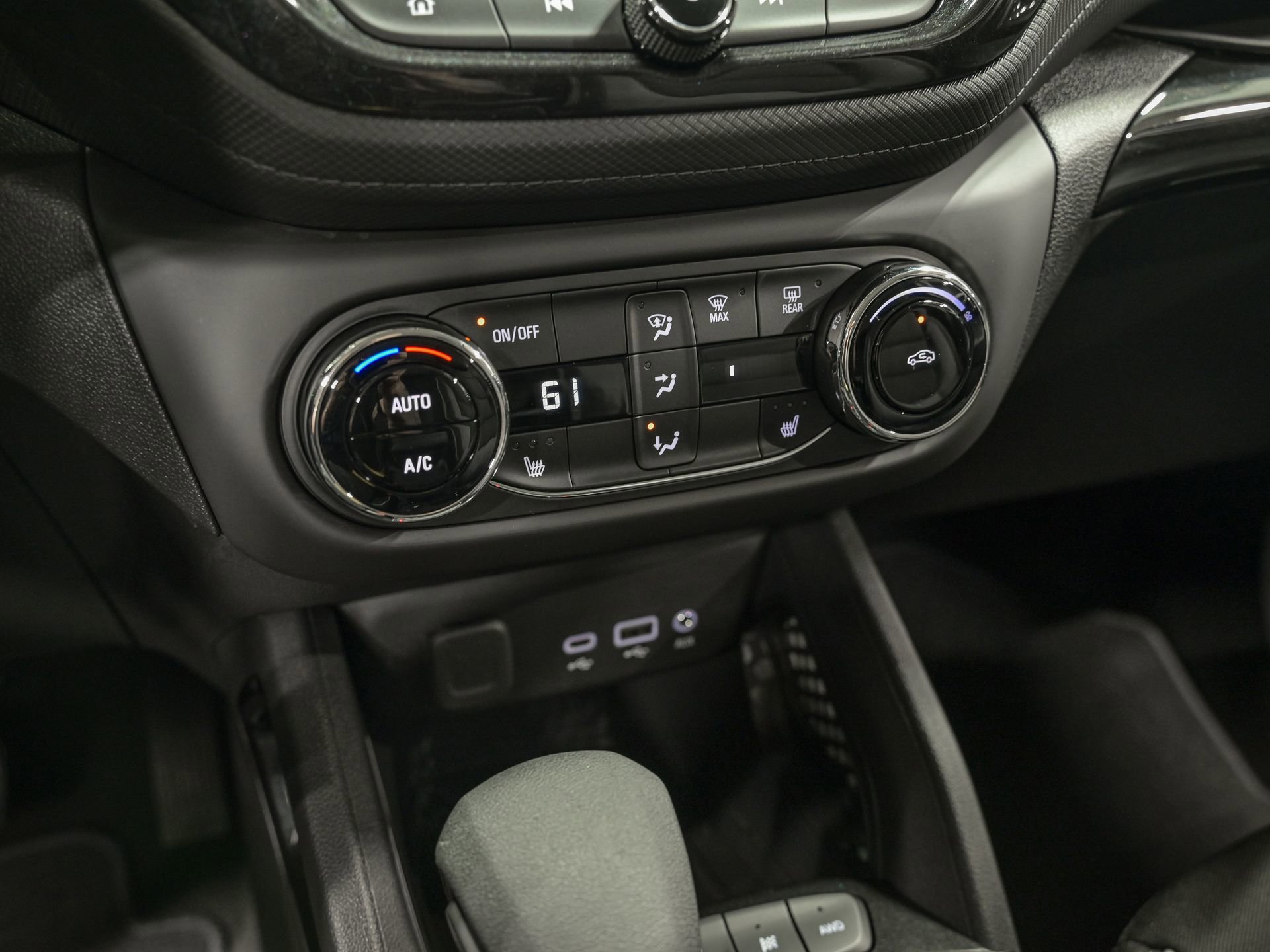 Used 2023 Chevrolet TrailBlazer LT w/ Convenience Package AWD/4WD image 23