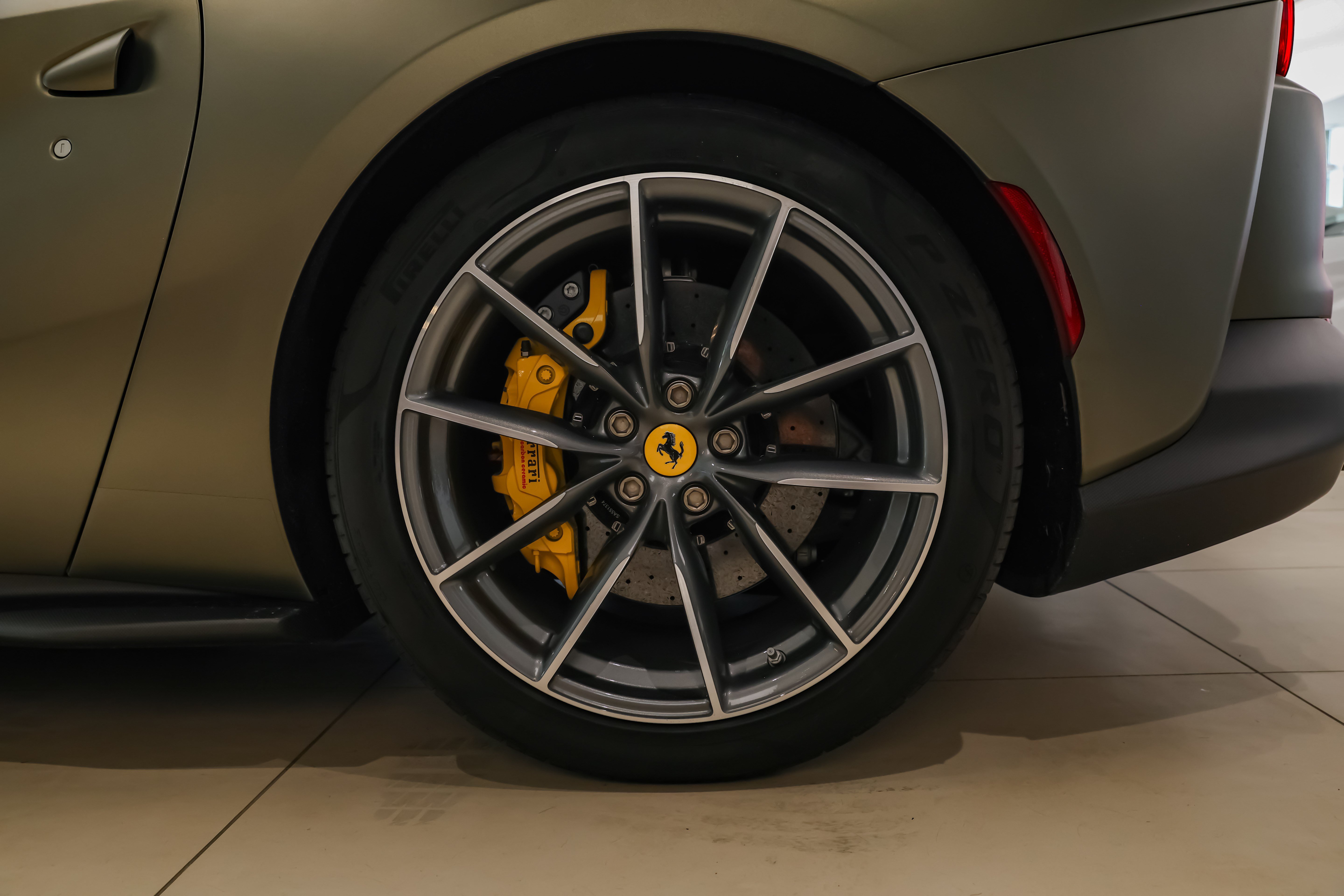 Used 2021 Ferrari 812 GTS RWD image 37