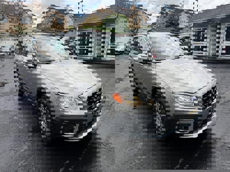 Used 2012 Volvo XC70 T6 Premier Plus image 3