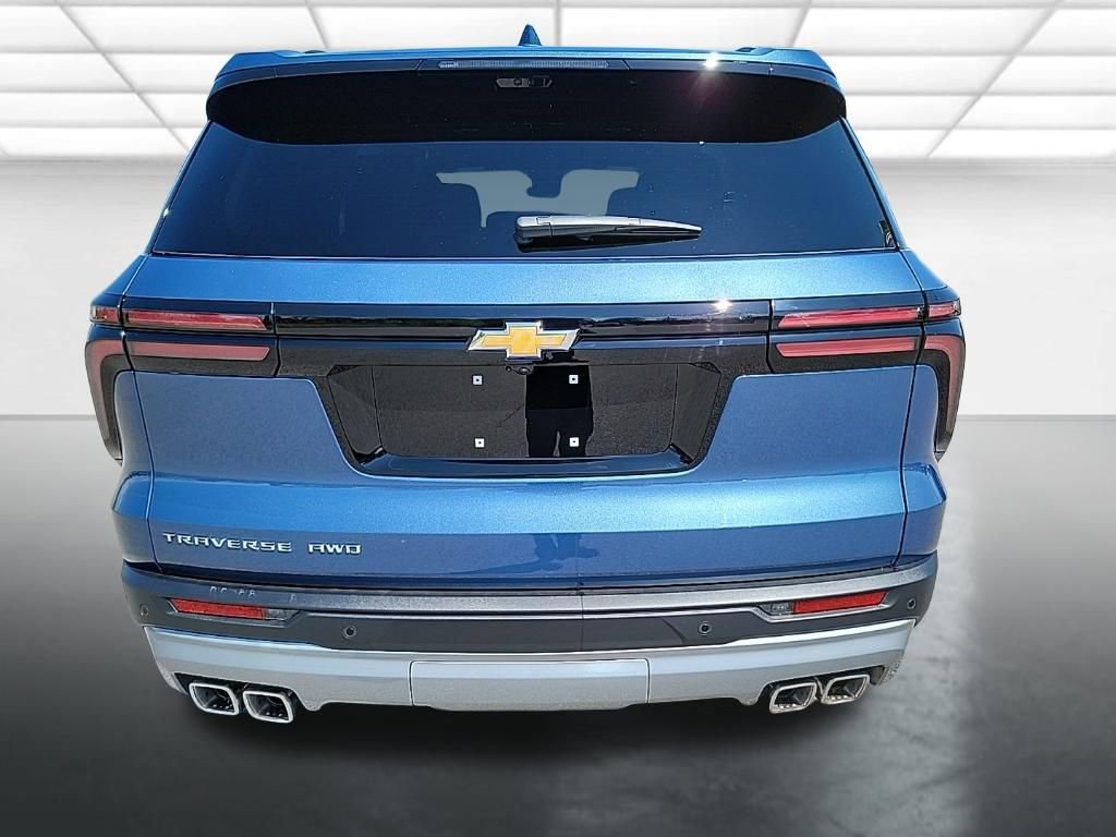 New 2026 Chevrolet Traverse LT w/ Driver Confidence Package AWD/4WD image 5