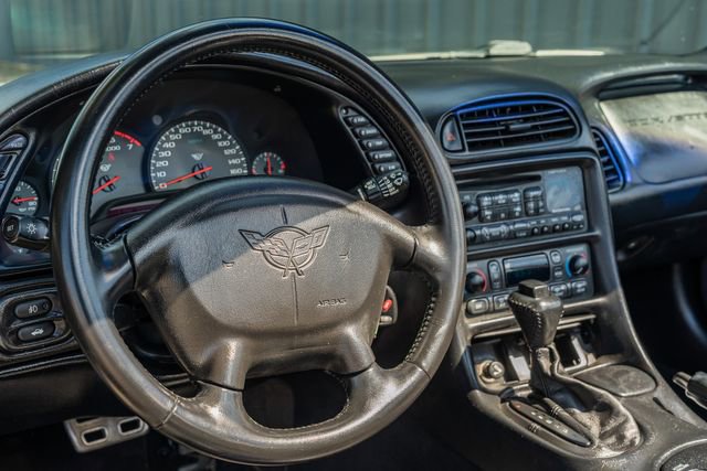 Used 2002 Chevrolet Corvette Convertible w/ Preferred Equipment Group2 image 22
