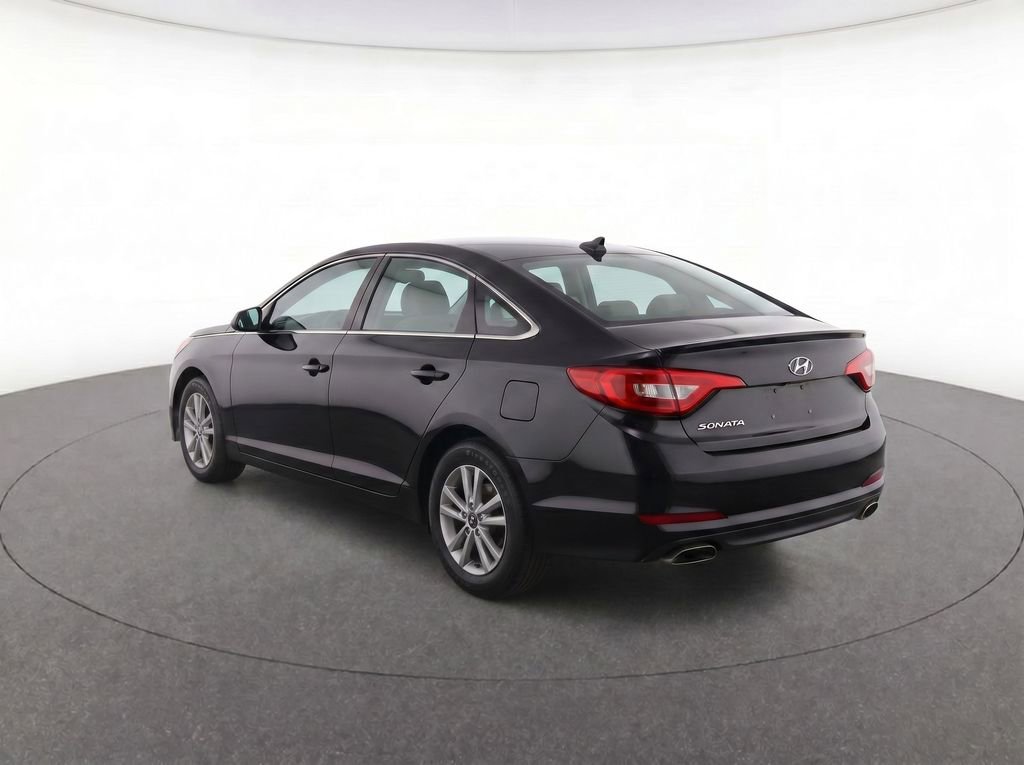 Used 2017 Hyundai Sonata SE FWD image 3