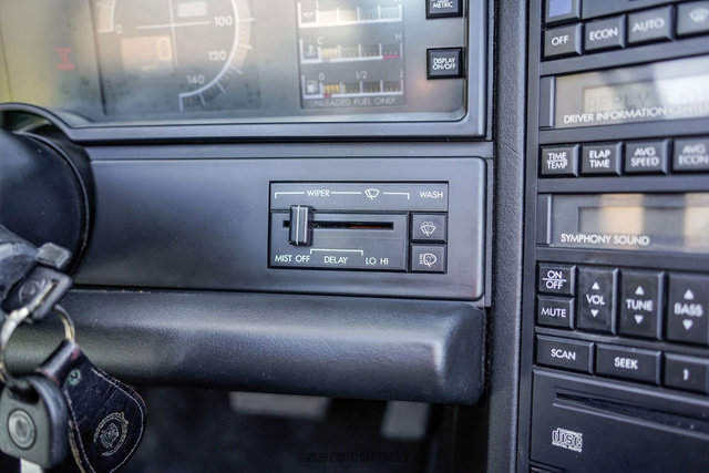 Used 1993 Cadillac Allante FWD image 44