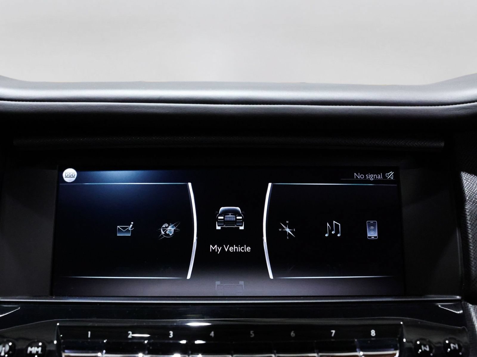 Used 2020 Rolls-Royce Cullinan AWD/4WD image 19