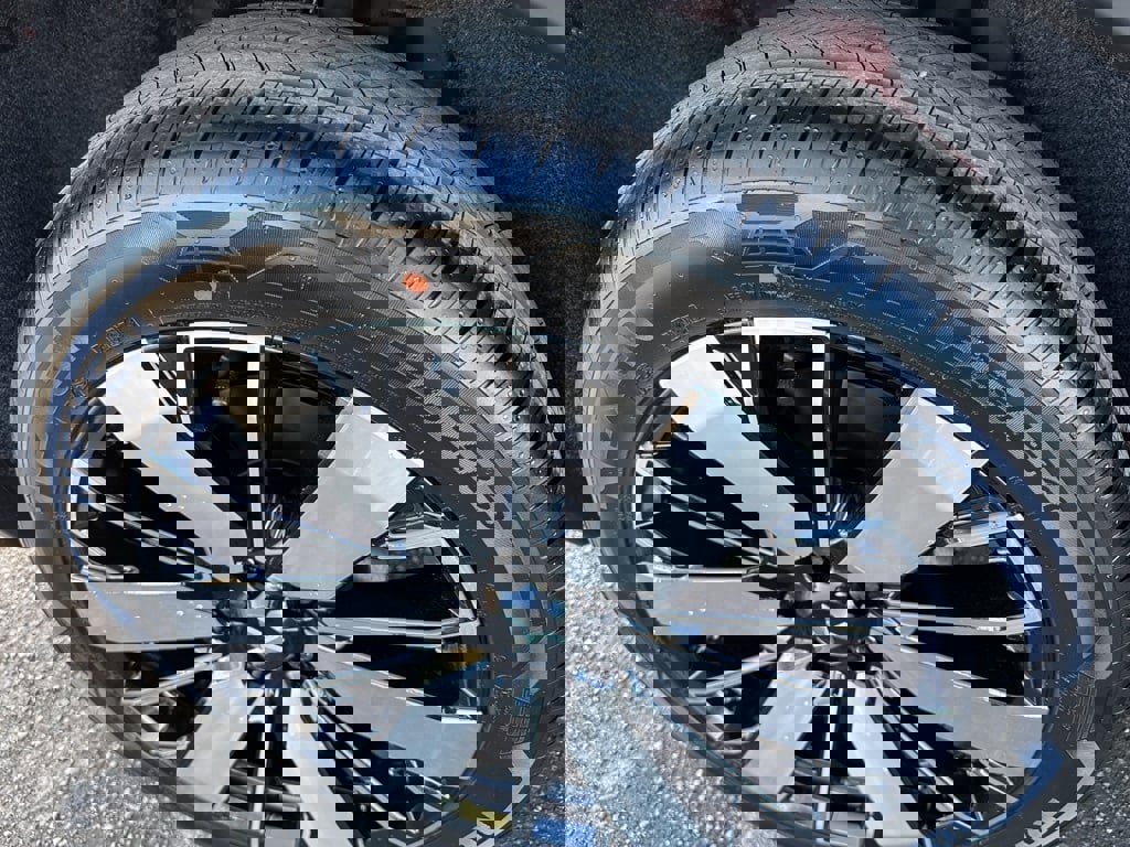 New 2025 Mitsubishi Outlander SE image 12