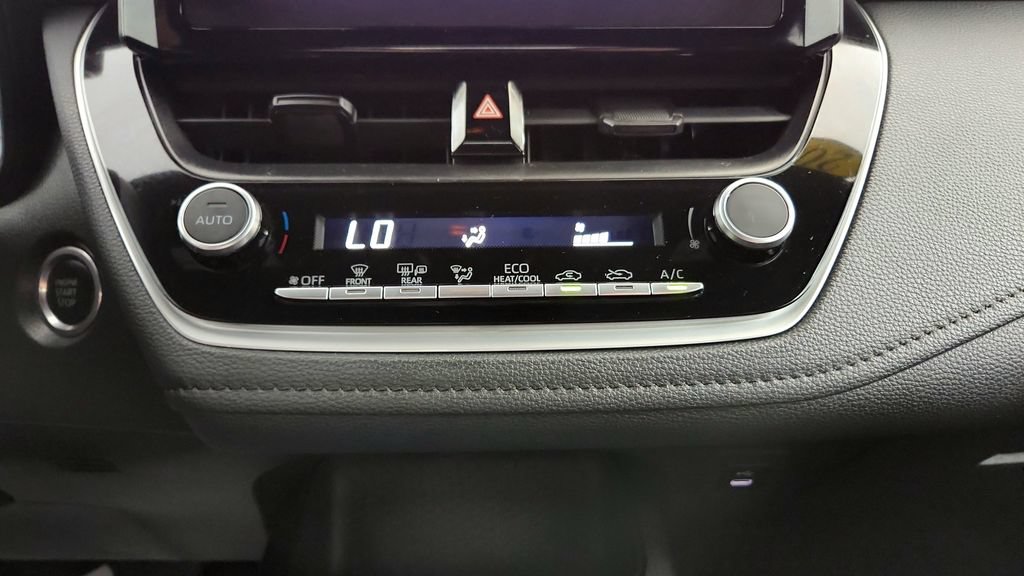 Certified 2024 Toyota Corolla SE FWD image 30