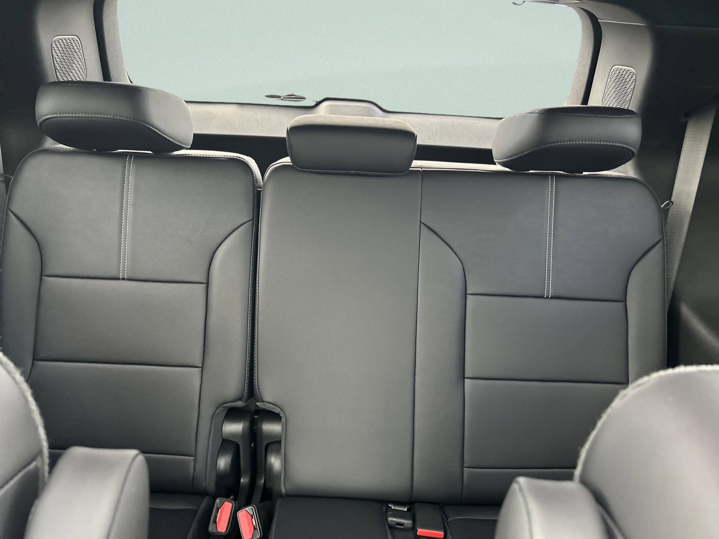 New 2026 GMC Acadia Elevation w/ Elevation Premium Package AWD/4WD image 17