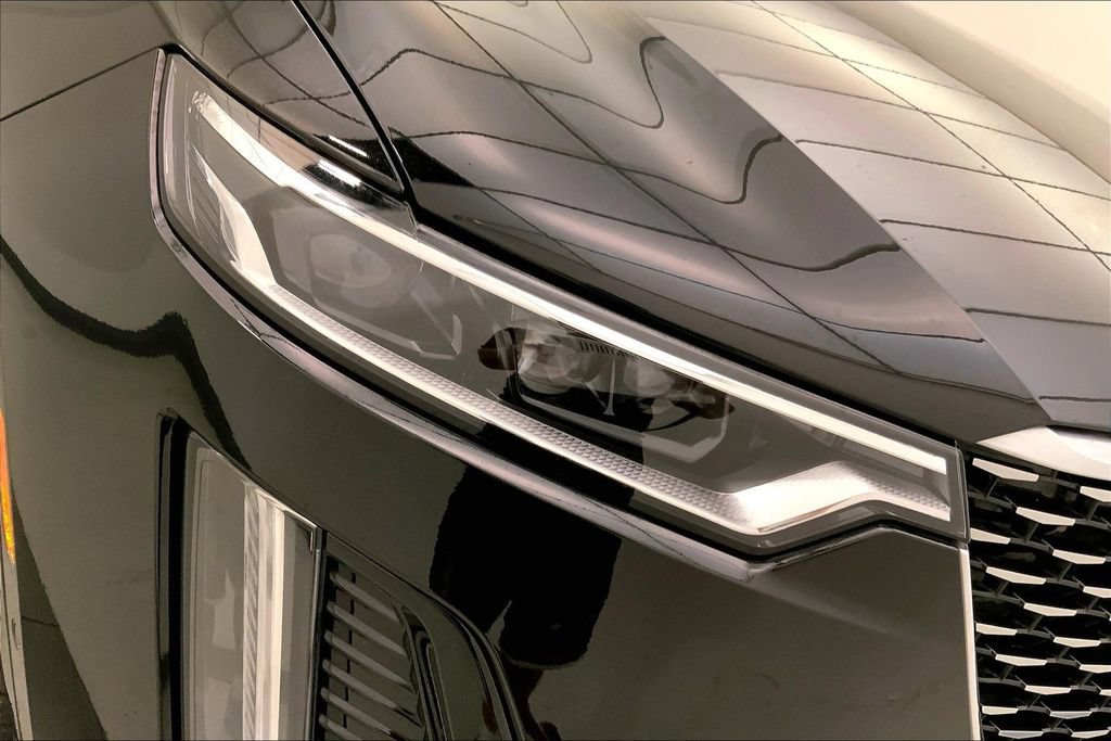 Used 2024 Cadillac XT6 Premium Luxury w/ Technology Package AWD/4WD image 27