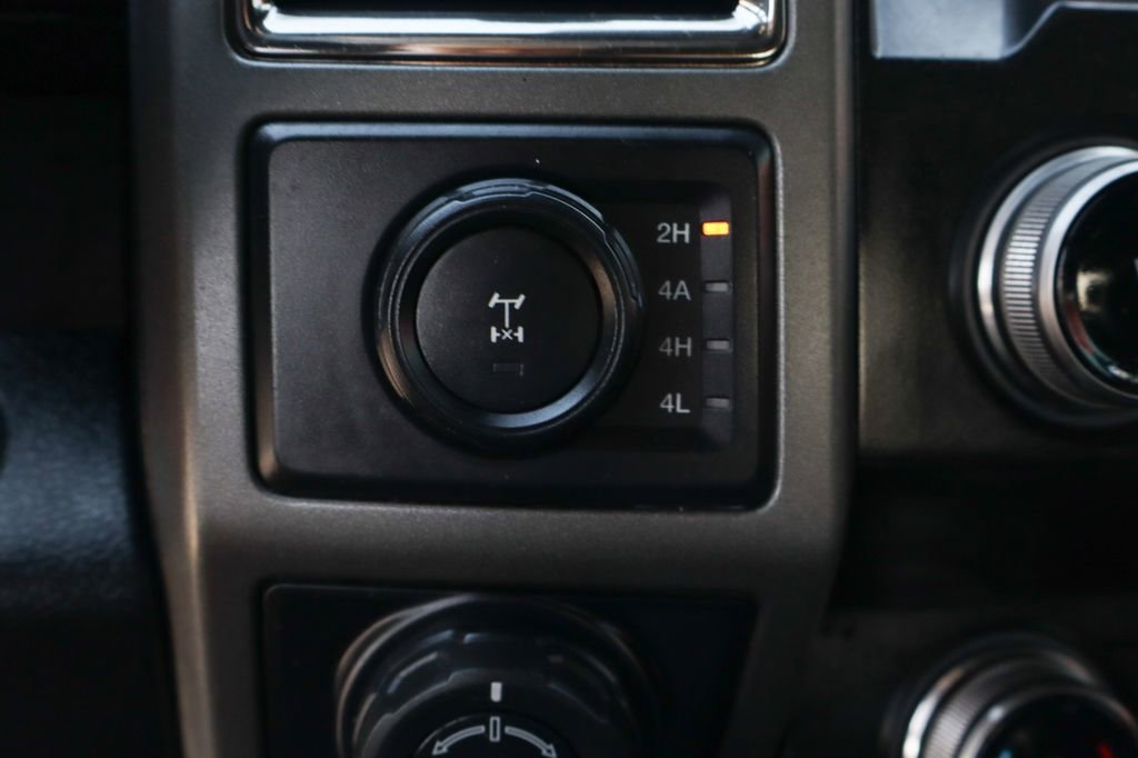 Used 2020 Ford F150 Raptor w/ Equipment Group 802A Luxury image 38