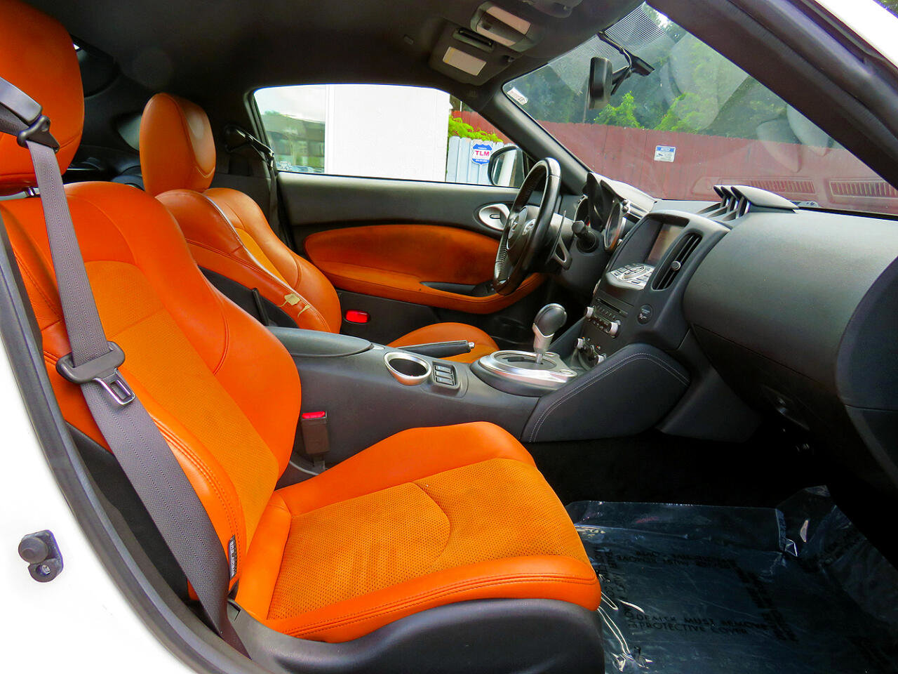 Used 2016 Nissan 370Z Touring image 31