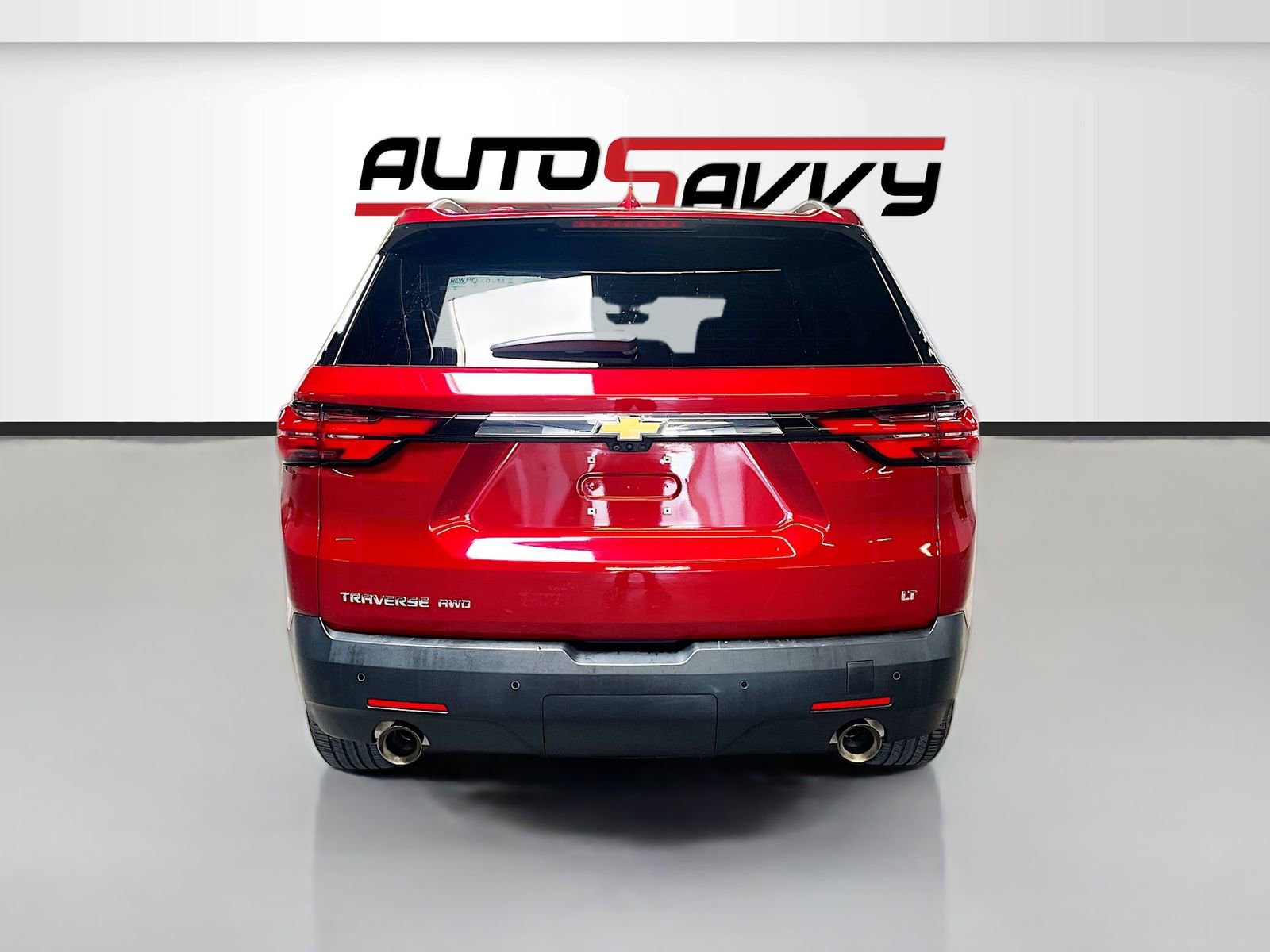 Used 2023 Chevrolet Traverse LT w/ Rear Camera Mirror Package image 6