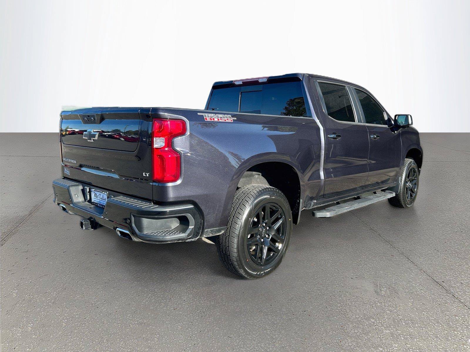 Used 2022 Chevrolet Silverado 1500 LT Trail Boss w/ LT Trail Boss Premium Package AWD/4WD image 4