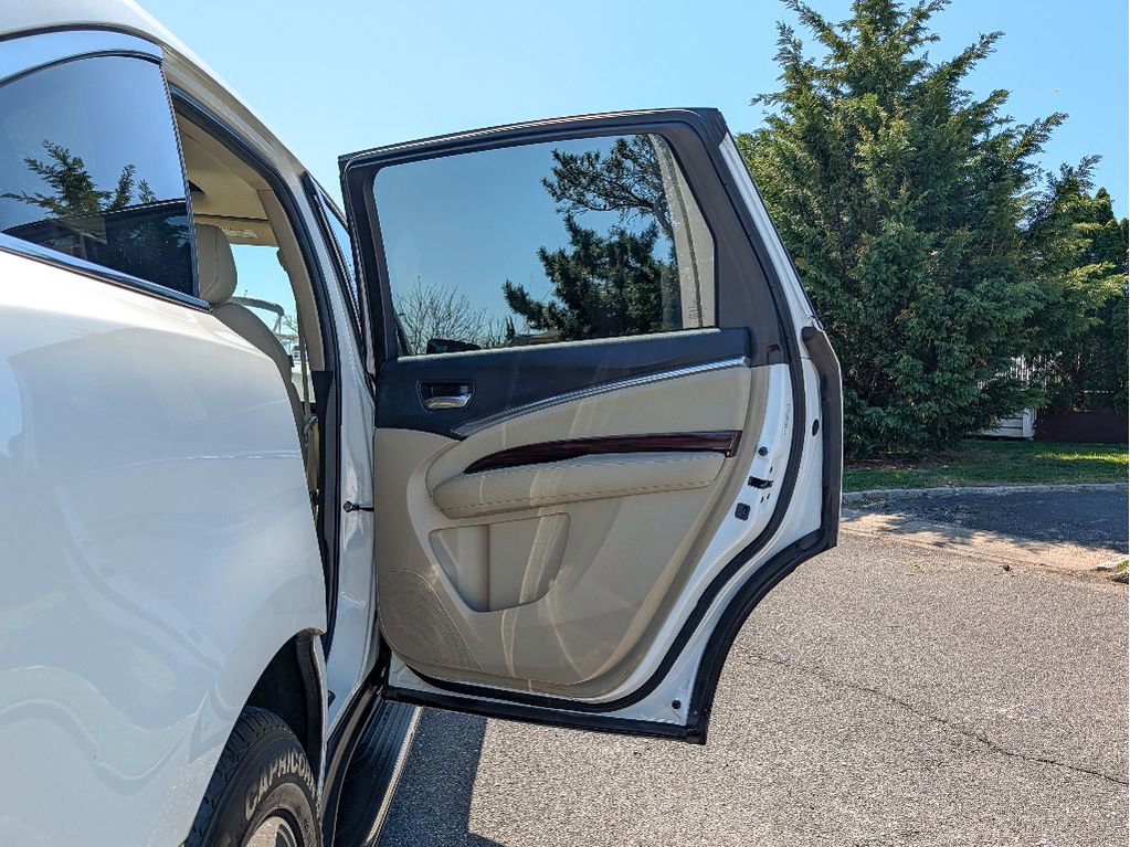 Used 2015 Acura MDX SH-AWD image 12