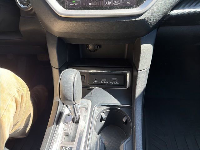 Used 2024 Subaru Ascent Premium w/ Convenience Package AWD/4WD image 19