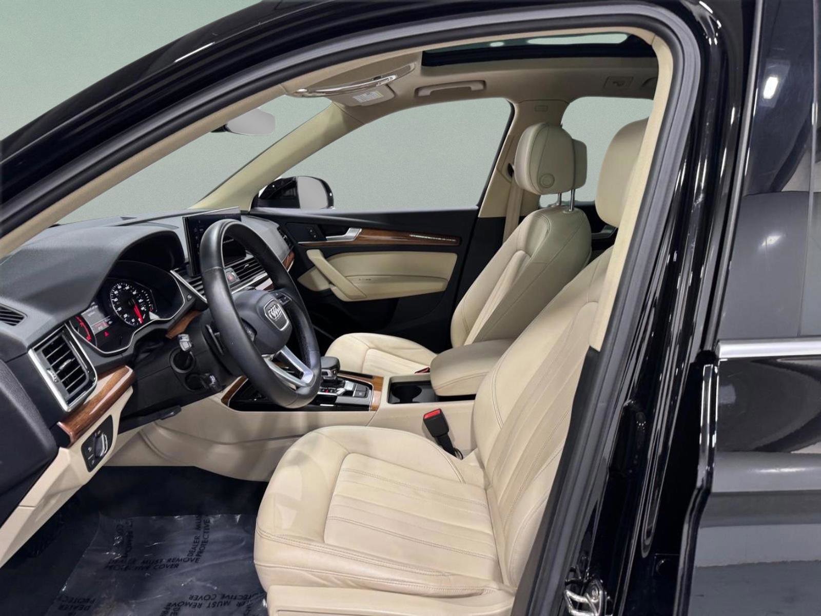 Used 2023 Audi Q5 2.0T Premium w/ Convenience Package image 26