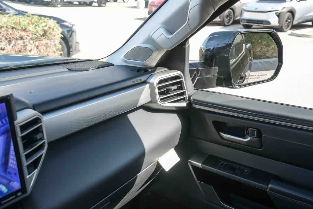 Used 2024 Toyota Tundra Limited AWD/4WD image 22