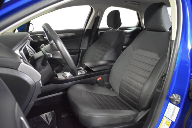 Used 2020 Ford Fusion SE FWD image 9