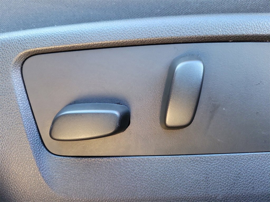 Used 2022 Buick Envision Avenir w/ Technology Package II image 21