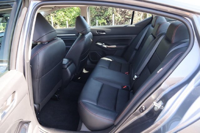 Certified 2024 Nissan Altima 2.5 SR FWD image 9