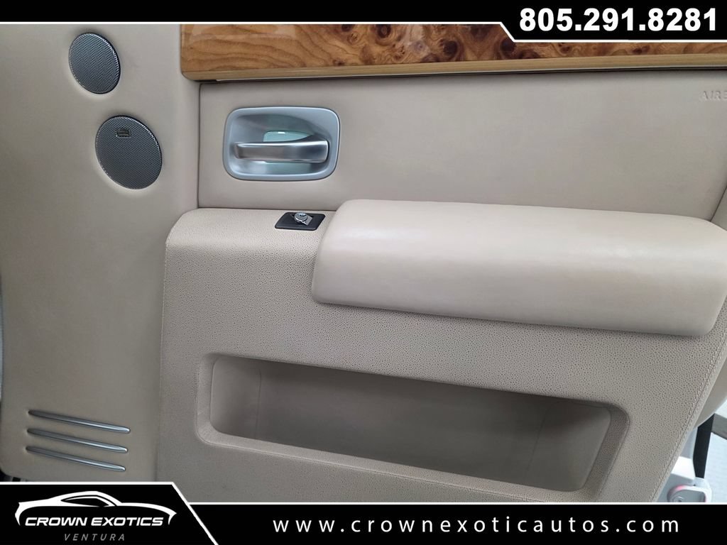 Used 2006 Rolls-Royce Phantom Sedan RWD image 16