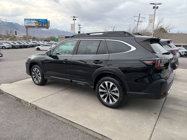 Used 2024 Subaru Outback Limited image 3